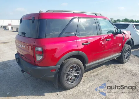 2021 Ford Bronco Sport Big Bend z USA, uszkodzony, nr VIN 3FMCR9B61MRA57270